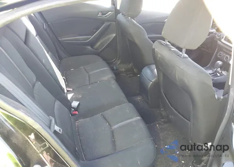 2018 Mazda Mazda3 Sport z USA, uszkodzony, nr VIN 3MZBN1U79JM238996